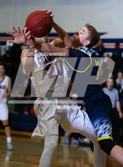 Thumbnail 3 in Notre Dame (SO) vs Chaminade photogallery.
