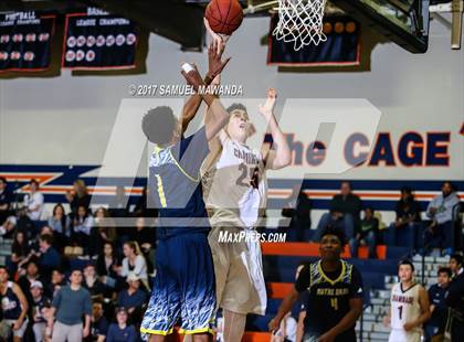 Thumbnail 1 in Notre Dame (SO) vs Chaminade photogallery.
