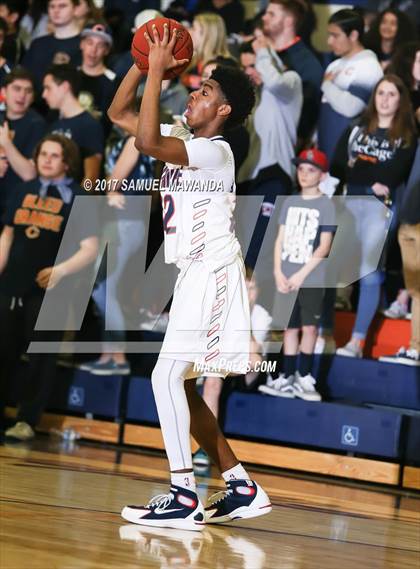 Thumbnail 3 in Notre Dame (SO) vs Chaminade photogallery.