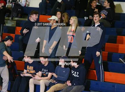 Thumbnail 3 in Notre Dame (SO) vs Chaminade photogallery.