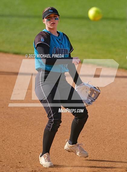 Thumbnail 1 in Aliso Niguel @ Woodbridge photogallery.
