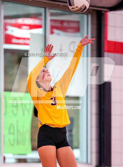 Thumbnail 1 in Bells @ Pottsboro photogallery.