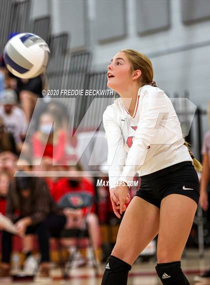 Thumbnail 1 in Bells @ Pottsboro photogallery.