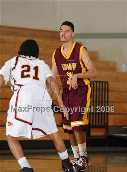 Thumbnail 1 in Edison vs. Florin (Mark Macres Tournament) photogallery.