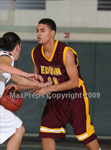Thumbnail 1 in Edison vs. Florin (Mark Macres Tournament) photogallery.