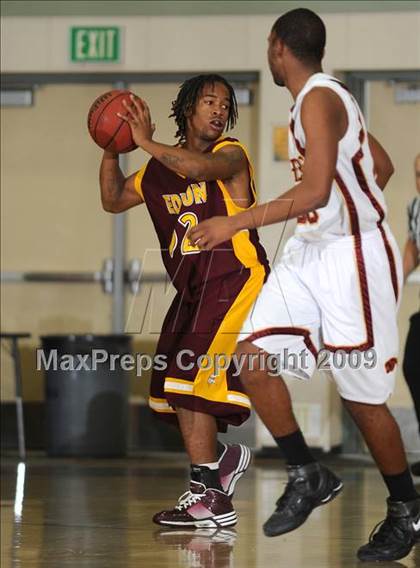 Thumbnail 1 in Edison vs. Florin (Mark Macres Tournament) photogallery.