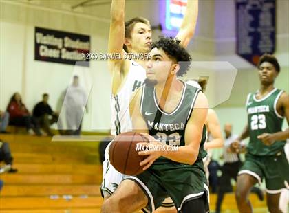 Thumbnail 3 in Liberty Ranch vs. Manteca (Modesto Christian Holiday Classic) photogallery.