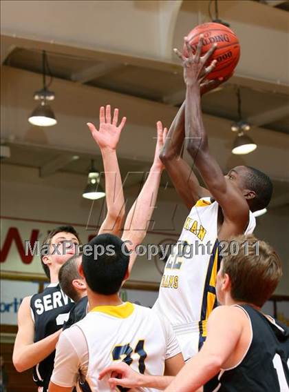 Thumbnail 2 in Servite vs. Millikan (Sea Hawk Classic) photogallery.