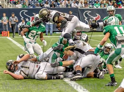 Thumbnail 3 in Brenham vs. Calhoun (UIL 4A D2 Semifinal) photogallery.
