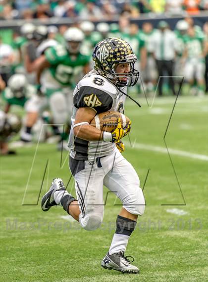 Thumbnail 3 in Brenham vs. Calhoun (UIL 4A D2 Semifinal) photogallery.