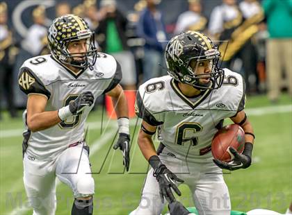 Thumbnail 3 in Brenham vs. Calhoun (UIL 4A D2 Semifinal) photogallery.