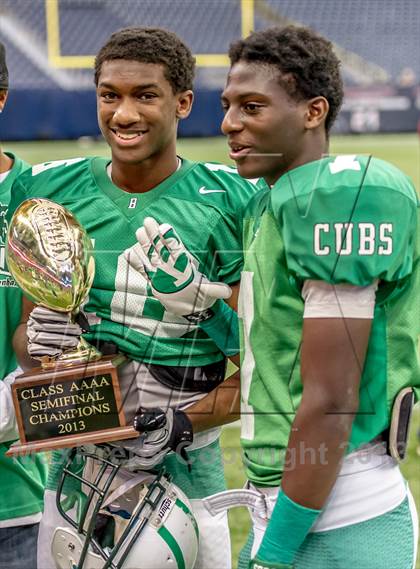 Thumbnail 3 in Brenham vs. Calhoun (UIL 4A D2 Semifinal) photogallery.