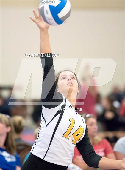Thumbnail 3 in Hixson vs Jackson County photogallery.