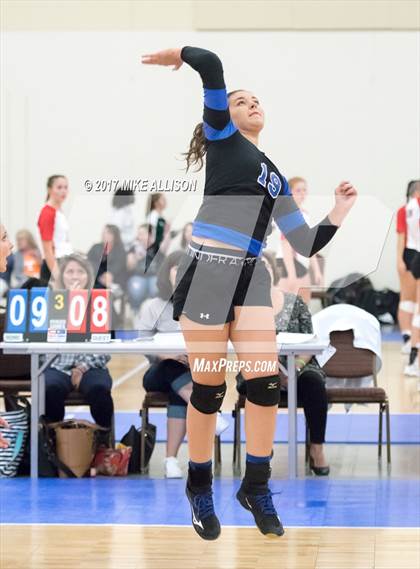Thumbnail 3 in Hixson vs Jackson County photogallery.