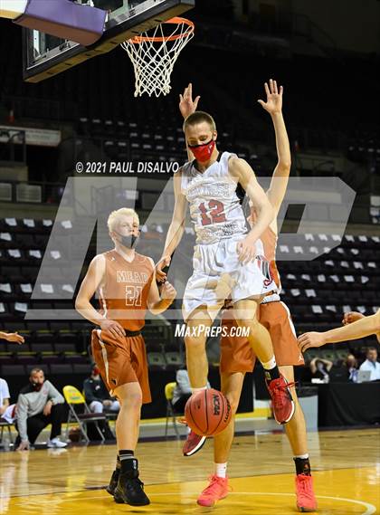 Thumbnail 2 in Montrose vs. Mead (CHSAA 4A State Final) photogallery.