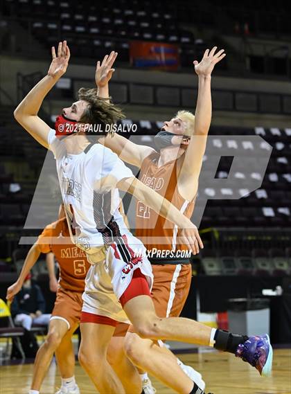Thumbnail 2 in Montrose vs. Mead (CHSAA 4A State Final) photogallery.