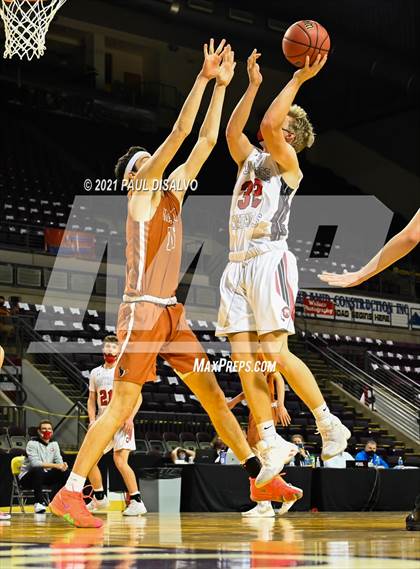 Thumbnail 3 in Montrose vs. Mead (CHSAA 4A State Final) photogallery.