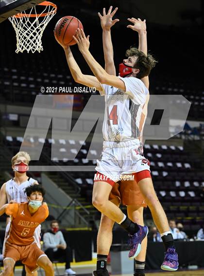 Thumbnail 1 in Montrose vs. Mead (CHSAA 4A State Final) photogallery.