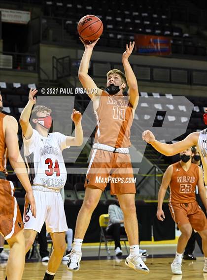 Thumbnail 3 in Montrose vs. Mead (CHSAA 4A State Final) photogallery.