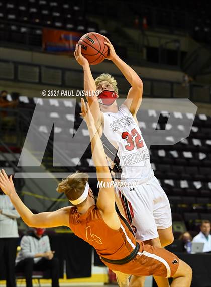 Thumbnail 2 in Montrose vs. Mead (CHSAA 4A State Final) photogallery.