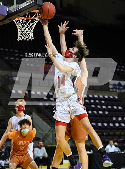 Thumbnail 2 in Montrose vs. Mead (CHSAA 4A State Final) photogallery.