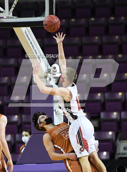 Thumbnail 3 in Montrose vs. Mead (CHSAA 4A State Final) photogallery.