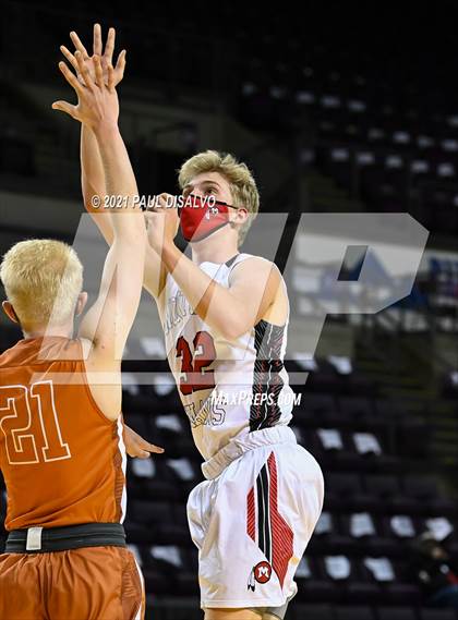 Thumbnail 2 in Montrose vs. Mead (CHSAA 4A State Final) photogallery.