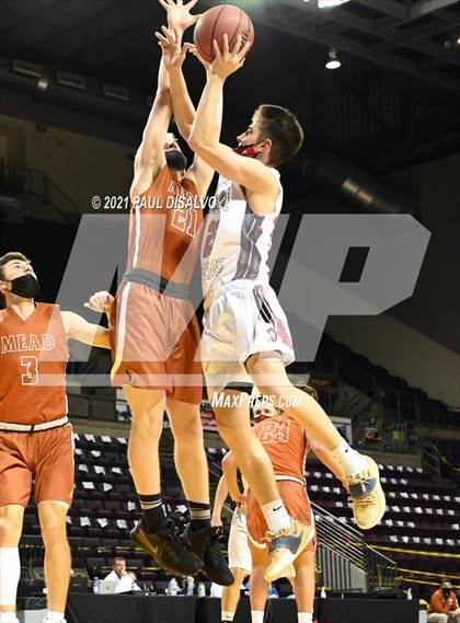 Thumbnail 1 in Montrose vs. Mead (CHSAA 4A State Final) photogallery.