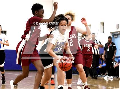 Thumbnail 3 in Desert Oasis vs Sierra Vista photogallery.