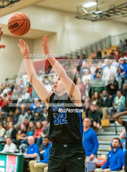 Thumbnail 2 in Hamilton Southeastern @ Lawrence North photogallery.