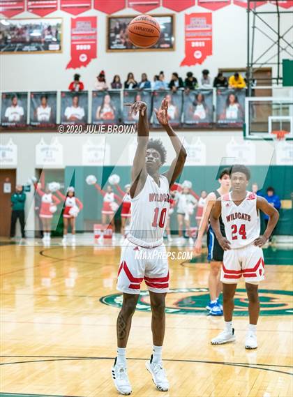 Thumbnail 2 in Hamilton Southeastern @ Lawrence North photogallery.