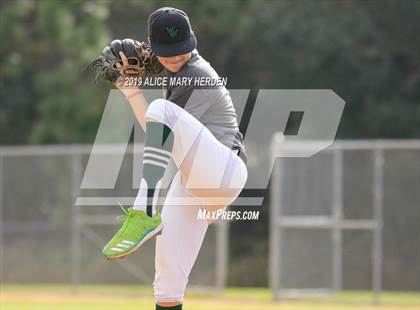 Thumbnail 3 in Weeki Wachee vs Bishop McLaughlin Catholic (Bay Area Baseball Fall Ball Classic) photogallery.