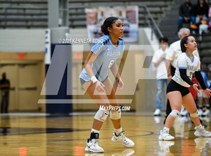 Thumbnail 1 in Harlan vs. Brandeis (UIL Region 4 Semi-Final) photogallery.