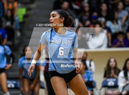 Thumbnail 3 in Harlan vs. Brandeis (UIL Region 4 Semi-Final) photogallery.