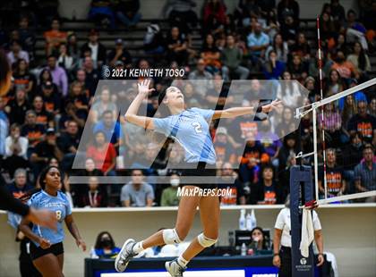 Thumbnail 3 in Harlan vs. Brandeis (UIL Region 4 Semi-Final) photogallery.