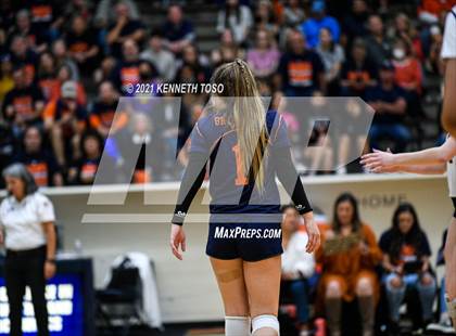 Thumbnail 3 in Harlan vs. Brandeis (UIL Region 4 Semi-Final) photogallery.