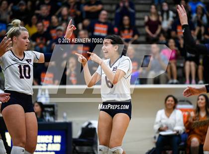 Thumbnail 3 in Harlan vs. Brandeis (UIL Region 4 Semi-Final) photogallery.
