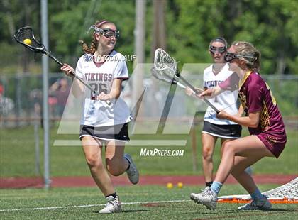 Thumbnail 3 in East Lyme vs. St. Joseph (CIAC Class M Final) photogallery.