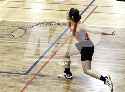 Thumbnail 1 in AIA D1/D2 Badminton Finals (Singles/Doubles) photogallery.