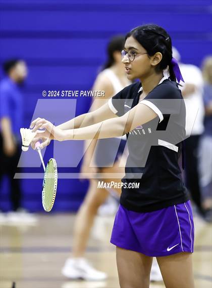 Thumbnail 3 in AIA D1/D2 Badminton Finals (Singles/Doubles) photogallery.