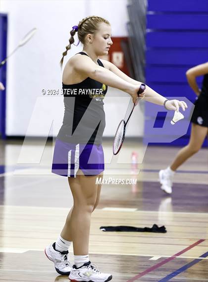 Thumbnail 3 in AIA D1/D2 Badminton Finals (Singles/Doubles) photogallery.