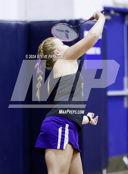 Thumbnail 3 in AIA D1/D2 Badminton Finals (Singles/Doubles) photogallery.
