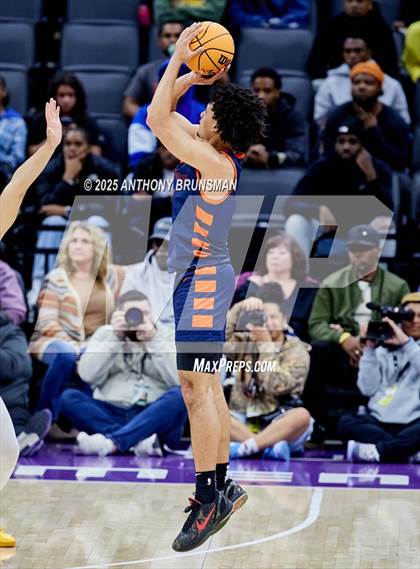 Thumbnail 2 in Roosevelt vs Archbishop Riordan (CIF State Open Div. Final) photogallery.