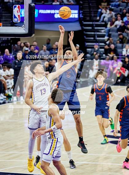 Thumbnail 1 in Roosevelt vs Archbishop Riordan (CIF State Open Div. Final) photogallery.