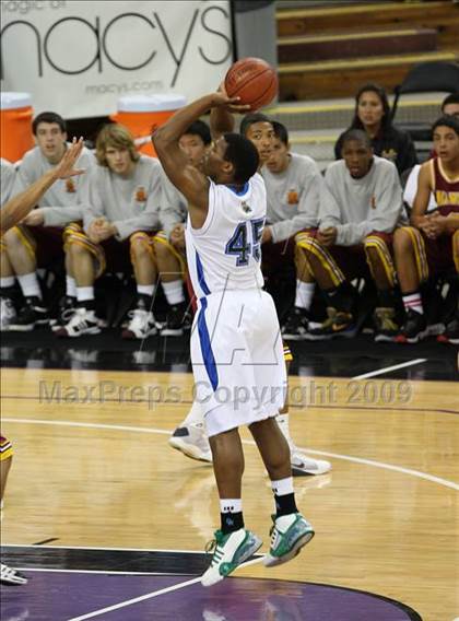 Thumbnail 3 in Ocean View vs. Sacred Heart Cathedral (CIF State D3 Final) photogallery.