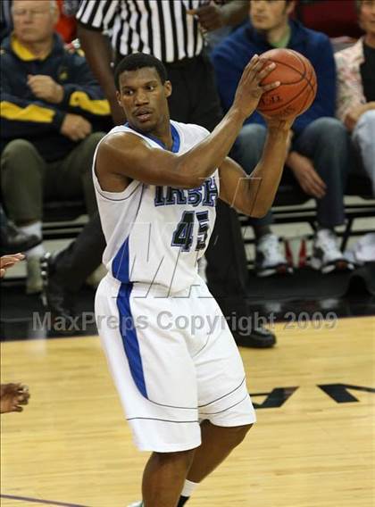 Thumbnail 1 in Ocean View vs. Sacred Heart Cathedral (CIF State D3 Final) photogallery.