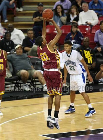 Thumbnail 3 in Ocean View vs. Sacred Heart Cathedral (CIF State D3 Final) photogallery.