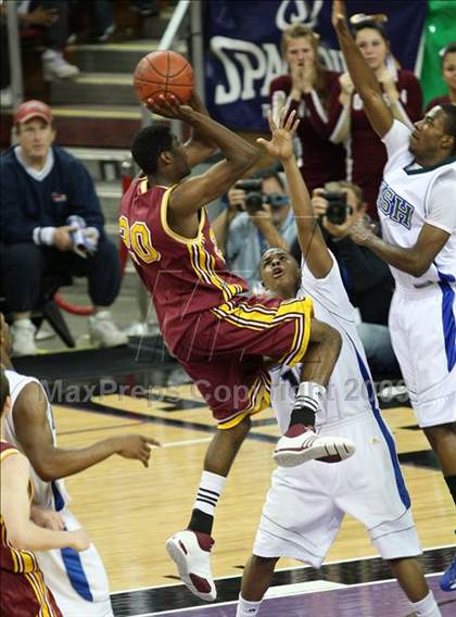Thumbnail 2 in Ocean View vs. Sacred Heart Cathedral (CIF State D3 Final) photogallery.