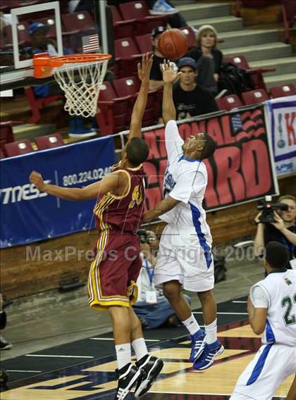Thumbnail 2 in Ocean View vs. Sacred Heart Cathedral (CIF State D3 Final) photogallery.