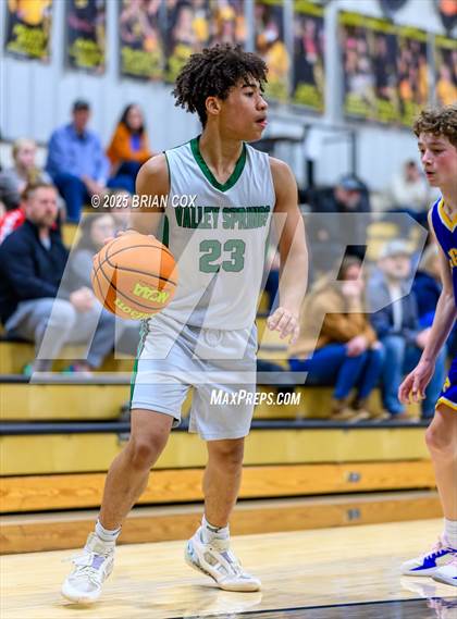 Thumbnail 1 in Bergman vs Valley Springs (3A-2 District Tournament) photogallery.